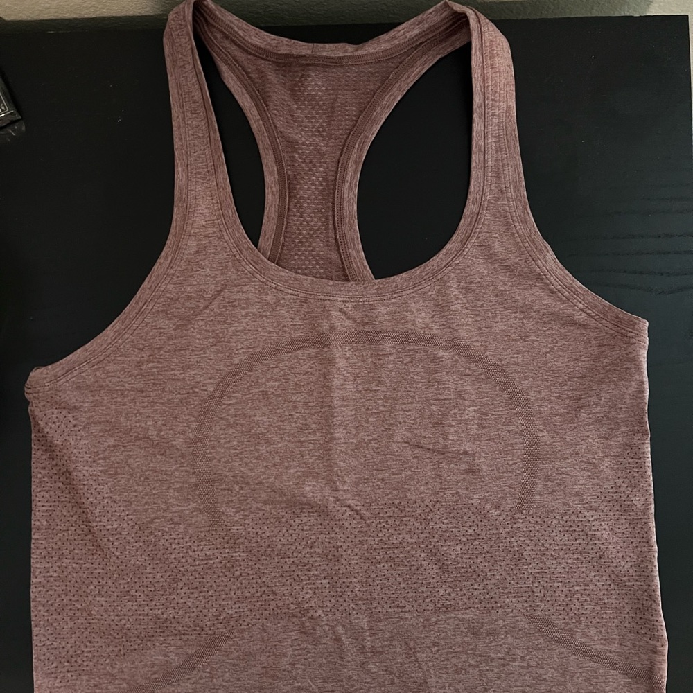 Lululemon Swiftly Tech Racerback Tank Top 2.0 Race Length Size 10